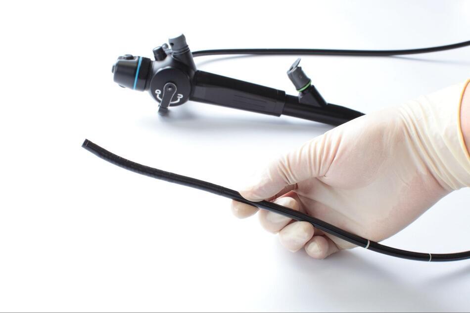 鼻から胃カメラを挿入する「経鼻内視鏡検査」について